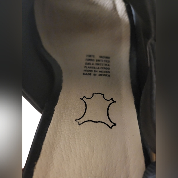 Flexi Women's Sleek Black Platform Sandals - Picture 3 of 3